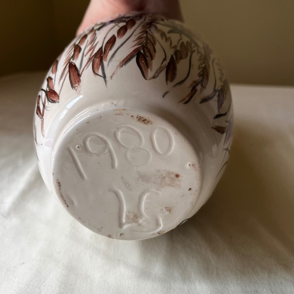 Vintage‎ 1980 Hand Painted Ceramic Vase Signed LG - Picture 5 of 8
